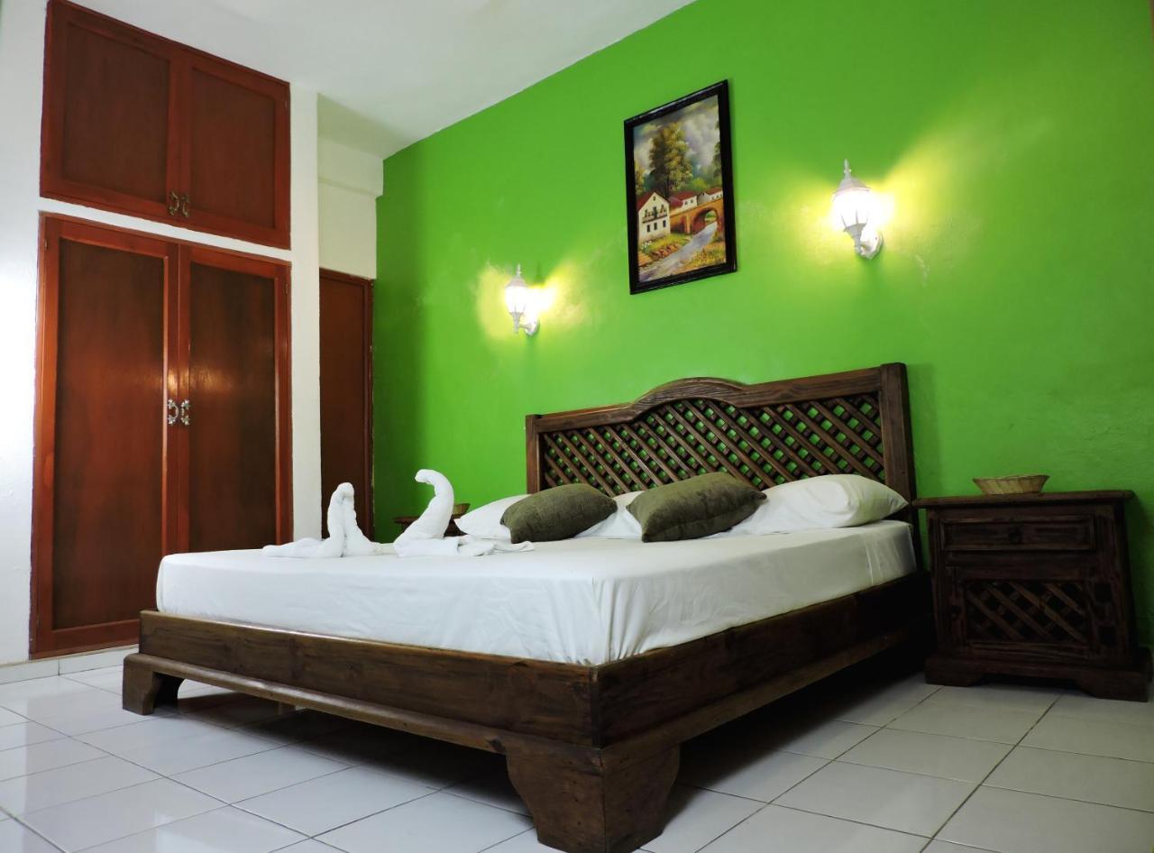 Hotel Valladolid Valladolid  Eksteriør billede